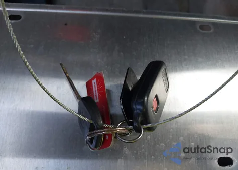 2001 Toyota Camry Le from USA, damaged, VIN JT2BG22K510564669